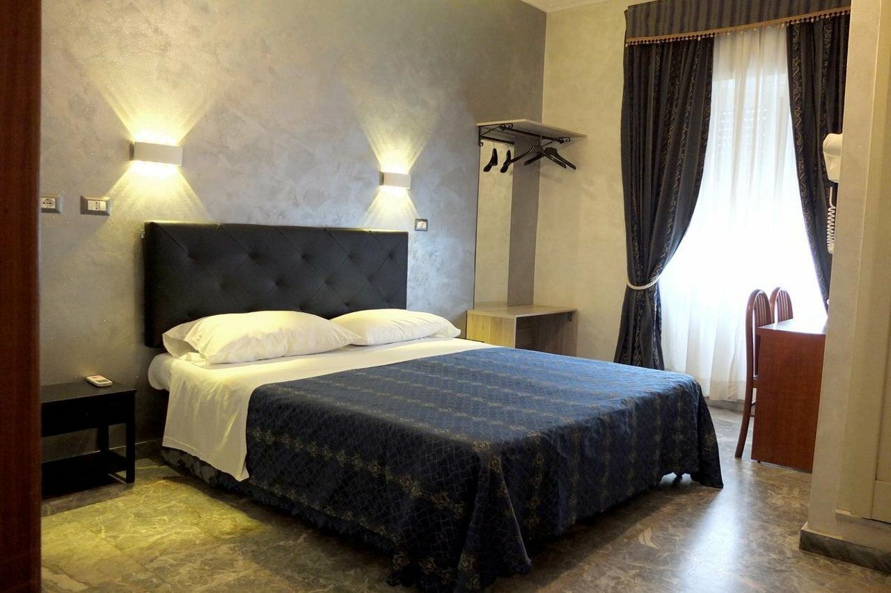 Hotel Planet Roma Exterior foto